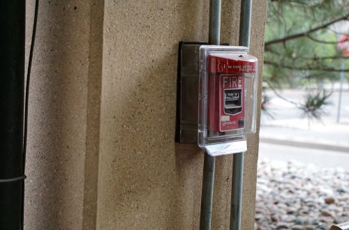 How to Choose Fire Alarms and Carbon Monoxide Detectors for Family Safety
